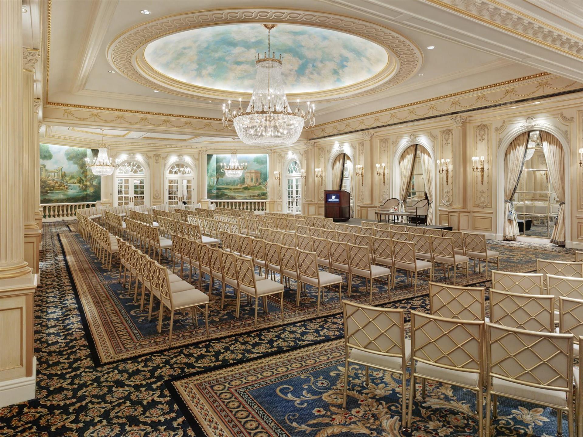 JW Marriott Essex House New York ใน New York, NY