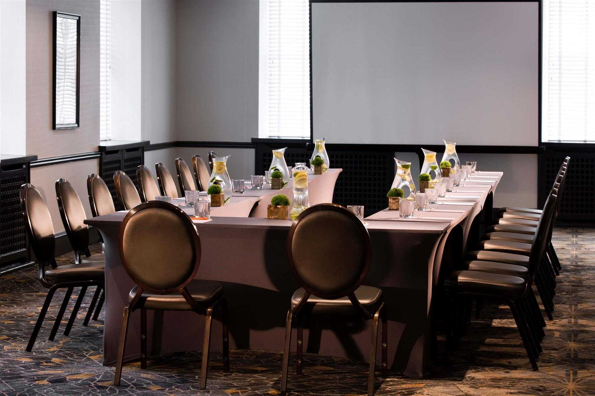 The Allegro Royal Sonesta Hotel Chicago Loop ใน Chicago, IL
